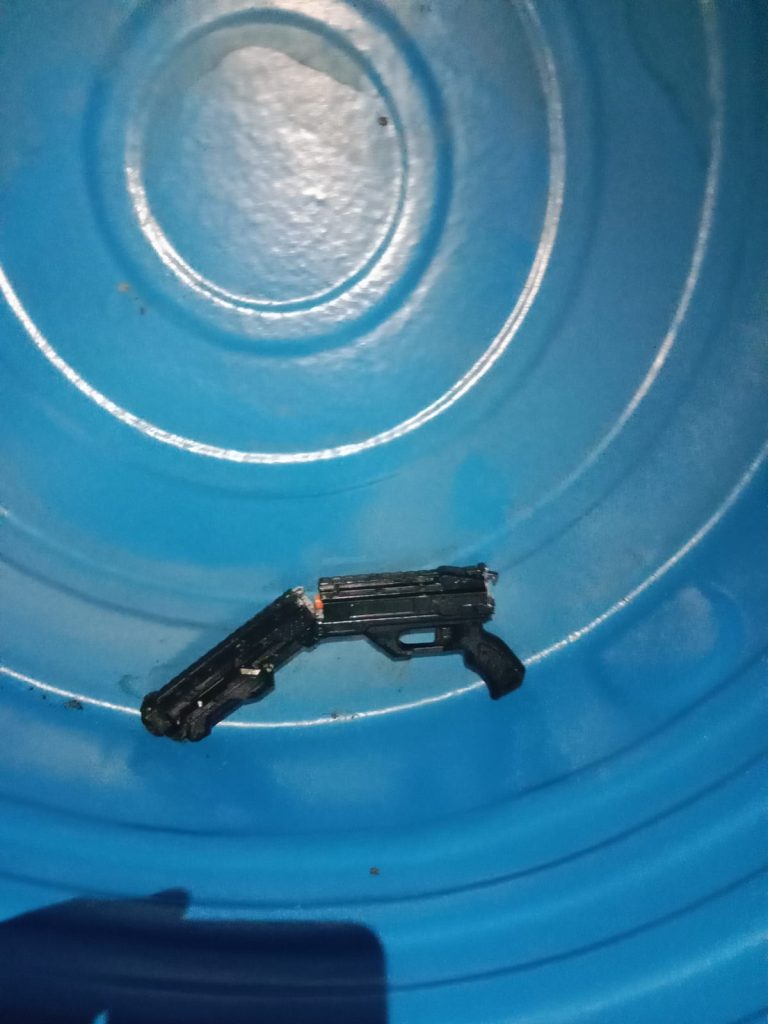 Immitation firearm recovered by DCI officers following a raid at a house in Kiambu. PHOTO/@DCI_Kenya/X