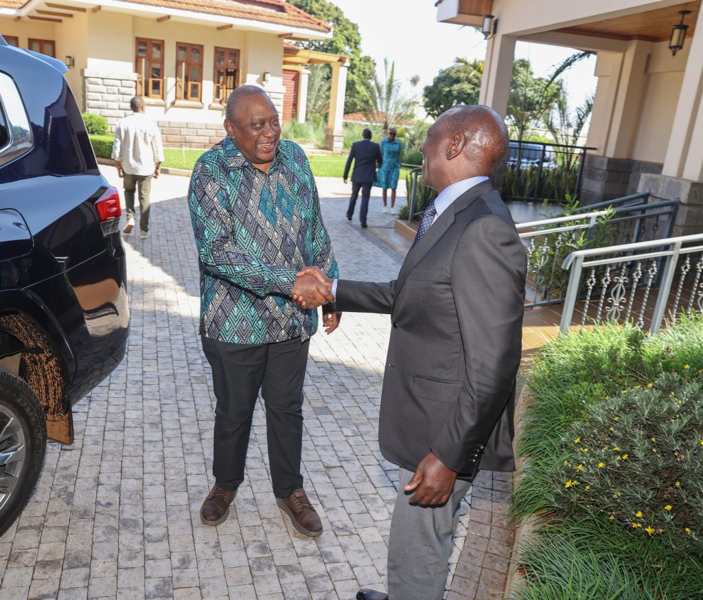 Former President Uhuru Kenyatta receives President William Ruto at his rural home in Gatundu, Kiambu county. PHOTO/@4thPresidentKE/X
