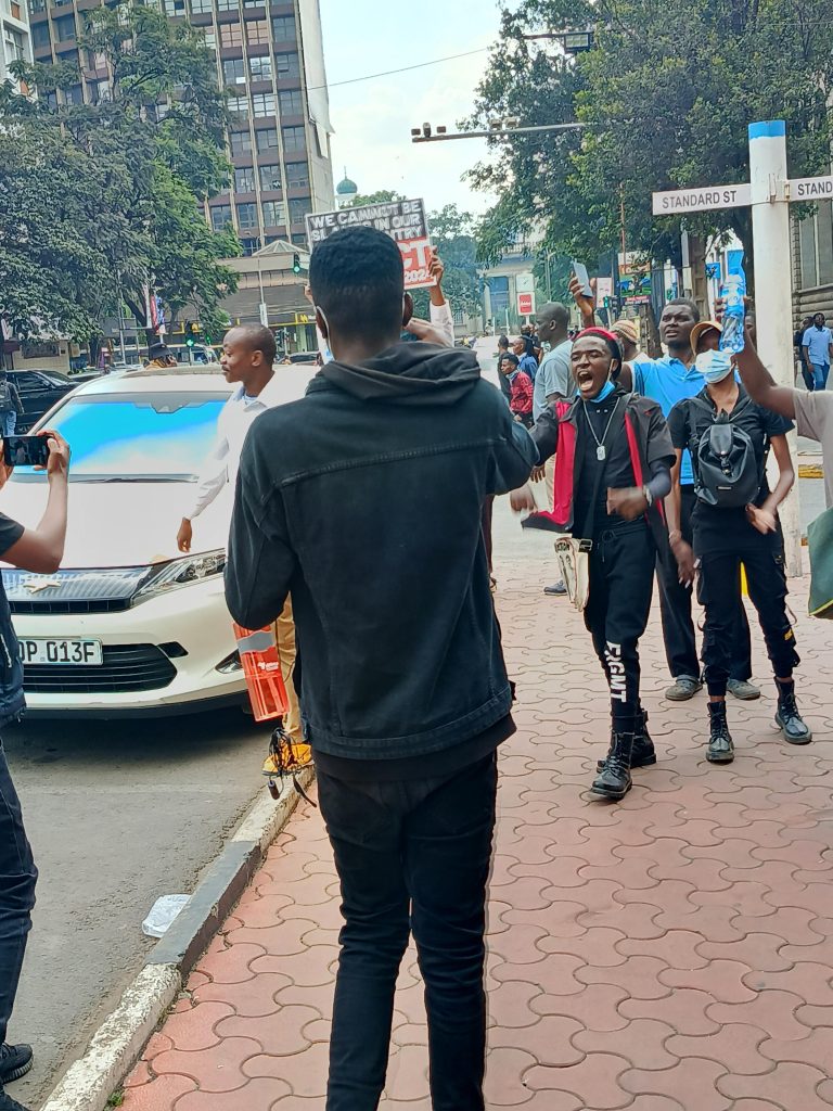 Kenyans on CBD protesting against the Finance Bill 2024 on Tuesday, June 18, 2024. PHOTO/Ascah Mwango