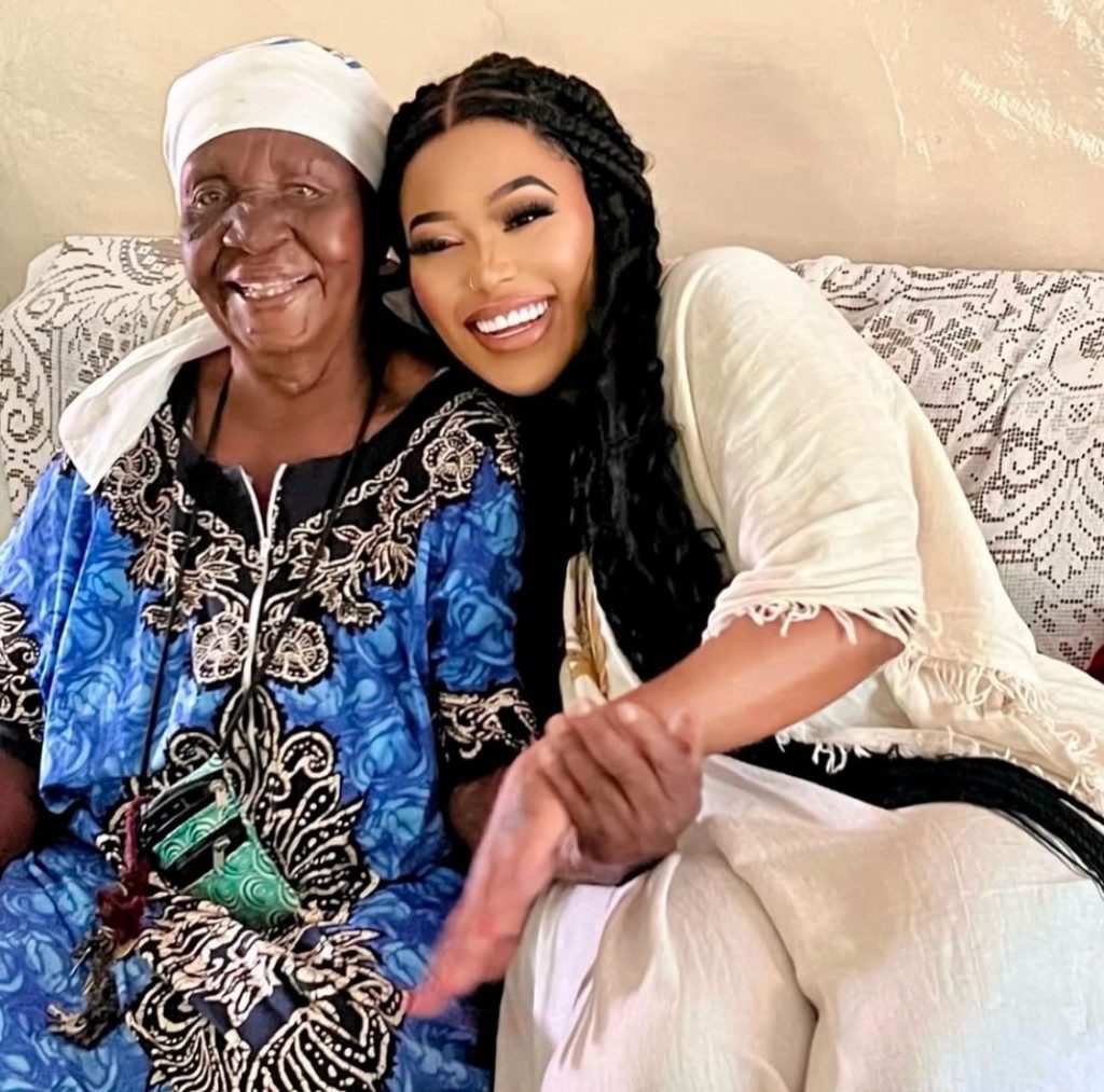 Vera Sidika enjoying quality time with her grandmother. PHOTO/@queenveebosset/Instagram