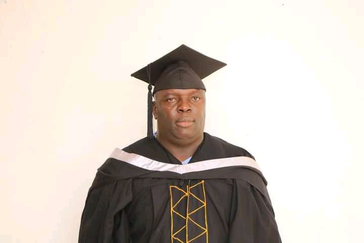 Kenyan man who spent 22 years in Primary School graduates from university