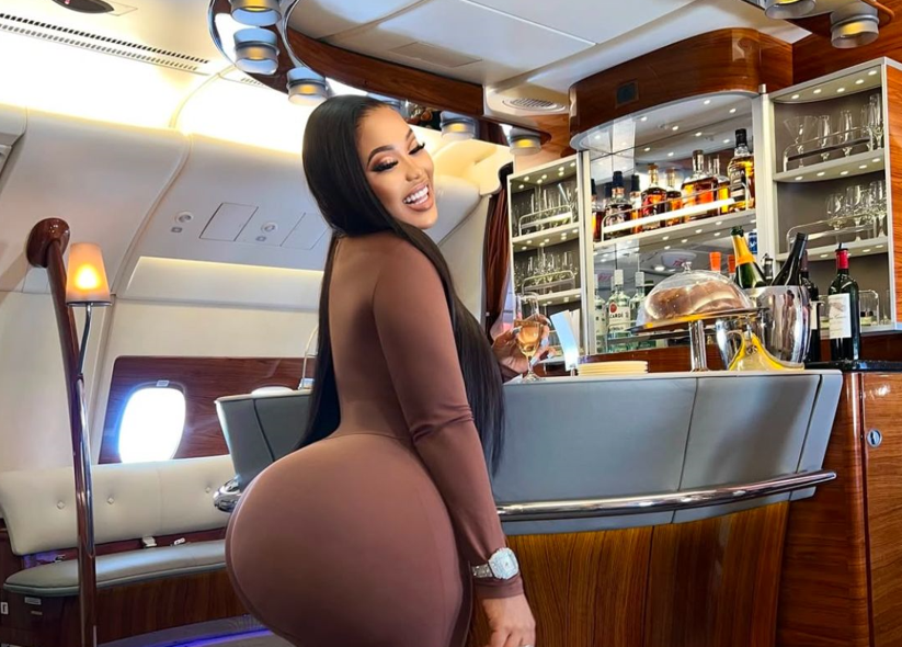 Kenyan socialite Vera Sidika enjoying first class flight.