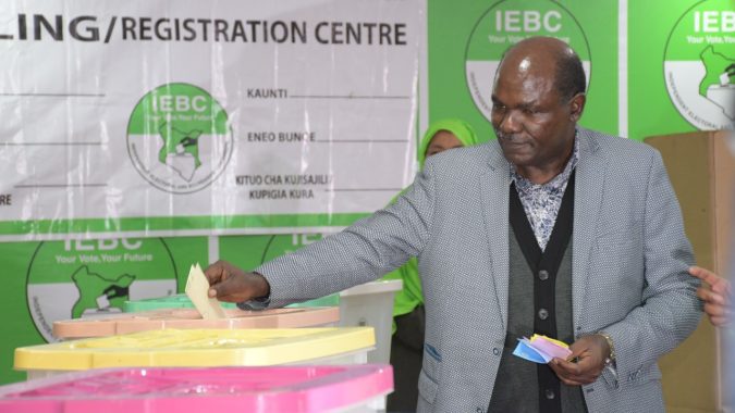 Uhuru lauds Chebukati’s role in shaping Kenya’s electoral landscape