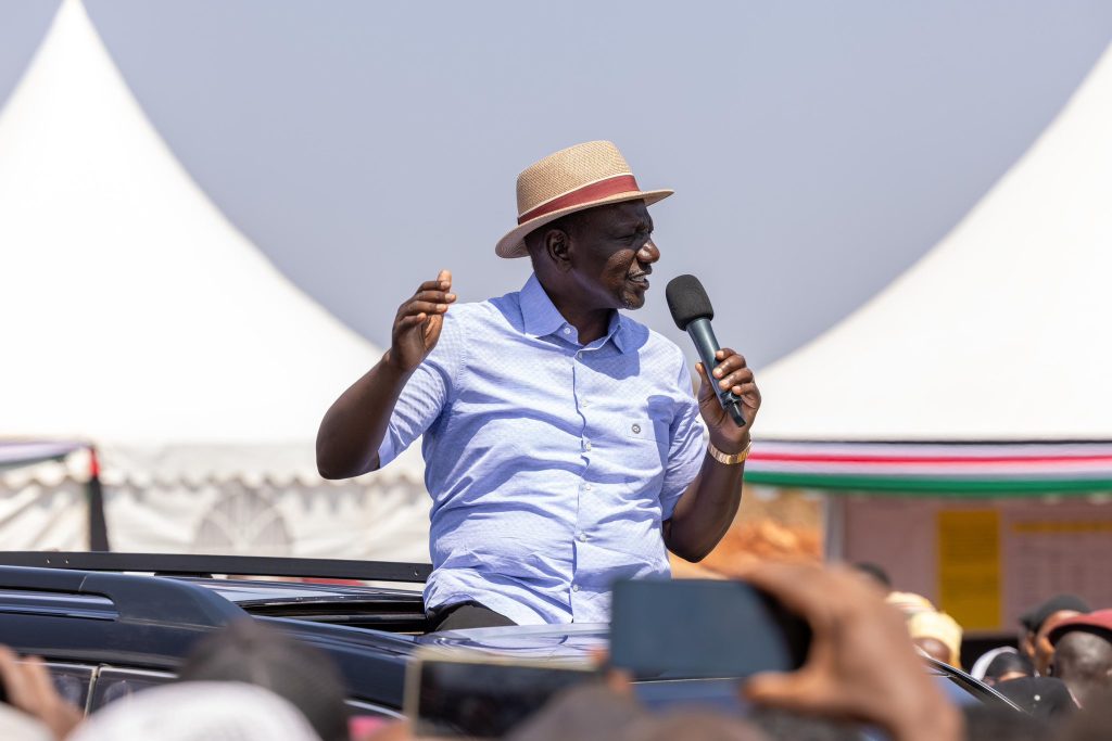 President William Ruto interacts with residents of Mandera County on February 7, 2025. PHOTO/@WilliamsRuto/X